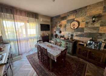 Cucina - Trilocale via Giuseppe Mazzini, 13, Mornago - foto 4