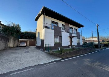 Facciata - Trilocale via Giuseppe Mazzini, 13, Mornago - foto 8