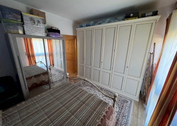 Camera da letto - Trilocale via Giuseppe Mazzini, 13, Mornago - foto 13