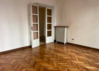 Camera da letto - Appartamento via Jean-Baptiste de Tillier, Aosta - foto 10