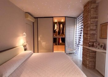 Camera da letto - Appartamento viale Ponte dell'Ammiraglio, Genova (zona Quarto) - foto 23