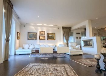 Salone - Apartment viale Ponte dell'Ammiraglio, Genova (neighborhood Quarto) - photo 2