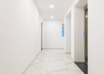 Foto 61 - Ufficio via chemnitz
 
5/3, Prato - foto 60