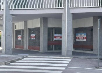 Facciata - Negozio corso Europa, 30, Mondovì - foto 4