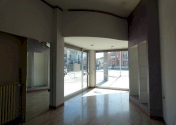 Interno non residenziale - Negozio corso Europa, 30, Mondovì - foto 11