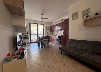 Salone - Bilocale via Bartolomeo Ronco, Carmagnola - foto 2