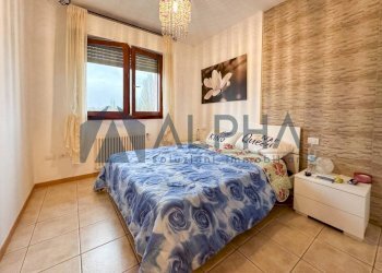 Camera da letto - Trilocale via Alberto Pasini, Ravenna (zona San Pietro in Vincoli) - foto 10