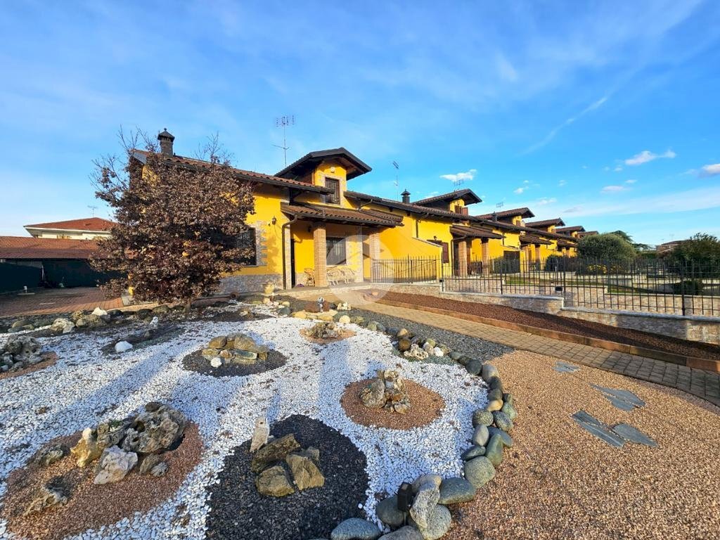 Villa a Schiera Via Giuseppe Garibaldi, Torrazza Piemonte - foto 1