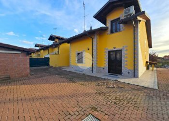 Villa a Schiera Via Giuseppe Garibaldi, Torrazza Piemonte - foto 3