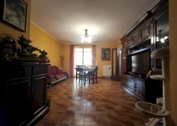 Four-room apartment Via della Costituzione, Settimo Torinese - photo 3