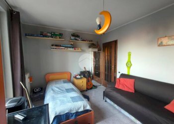 Four-room apartment Via della Costituzione, Settimo Torinese - photo 10