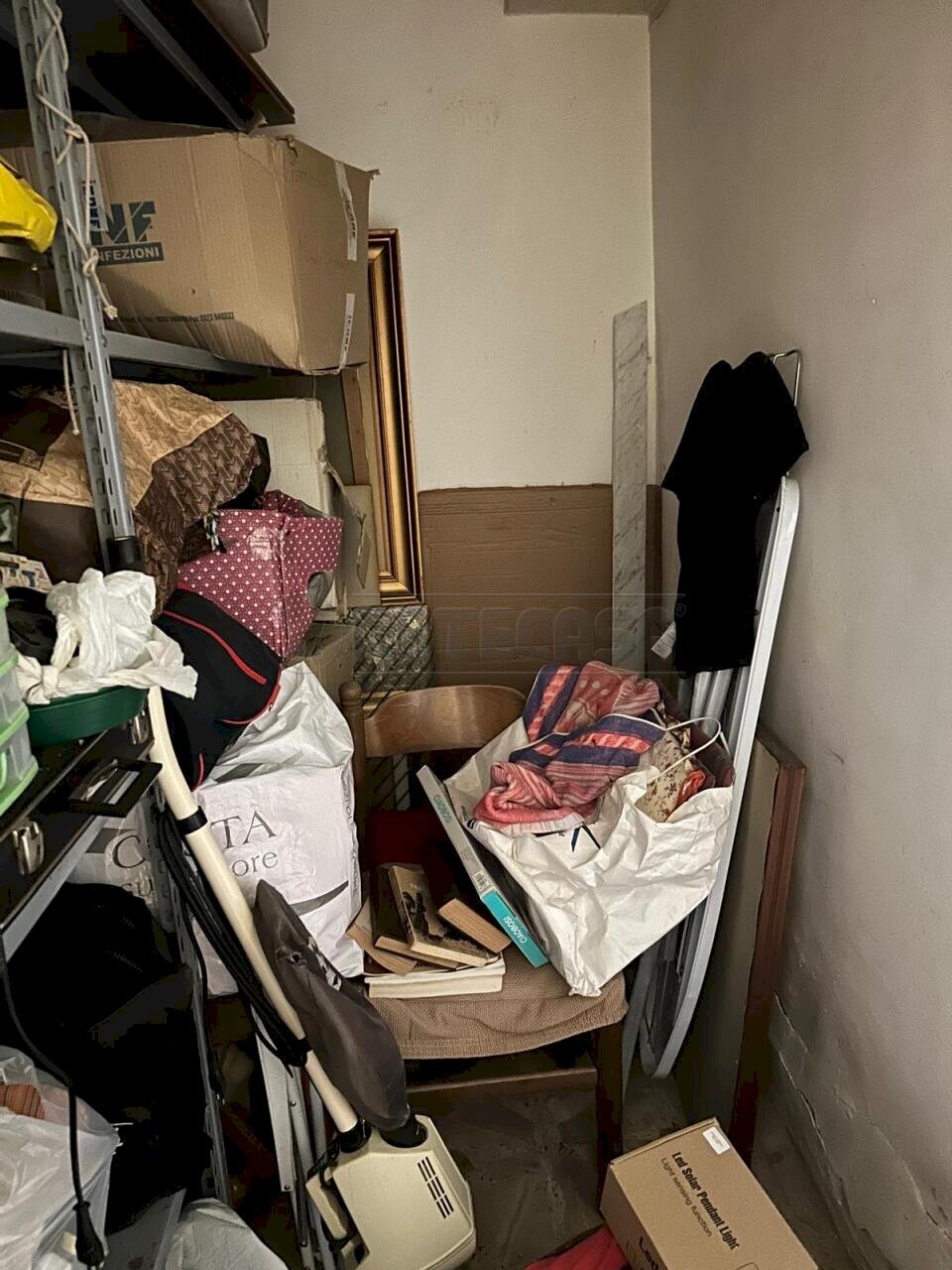 IMG-20250917-WA0134.jpg - Magazzino Via Salvatore Averna 7, Caltanissetta - foto 2