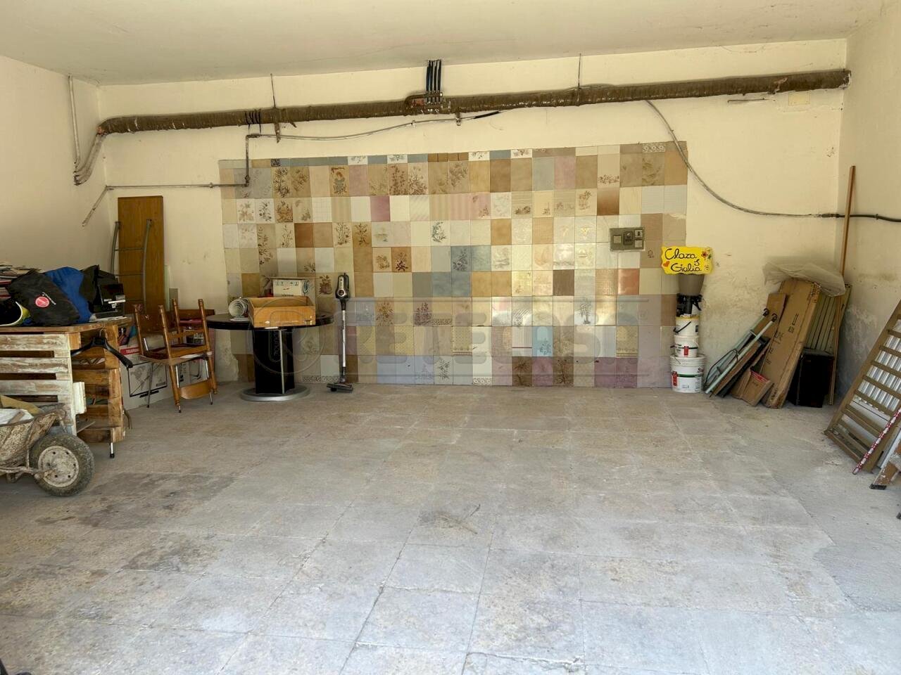 IMG-20250917-WA0126.jpg - Magazzino via Salvatore Averna 9, Caltanissetta - foto 1