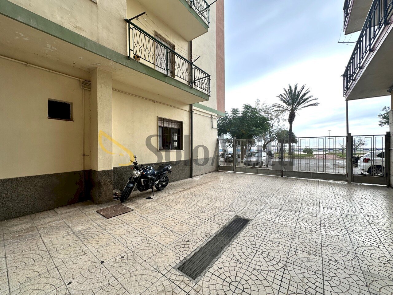 image00013.jpeg - Commercial Premises Via Lungomare Stefano Pugliese 31, Catanzaro - photo 3