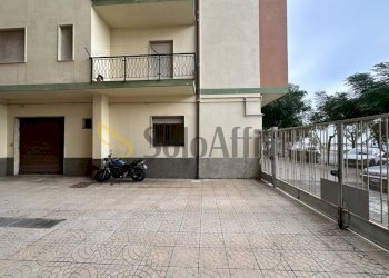 image00012.jpeg - Locale Commerciale Via Lungomare Stefano Pugliese 31, Catanzaro - foto 4