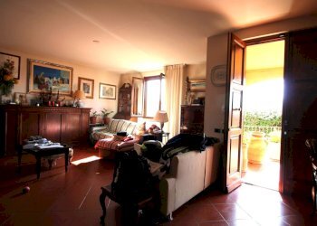 IMG_9683.jpg - Portion of a house Località La Gracchia, Vicchio - photo 9