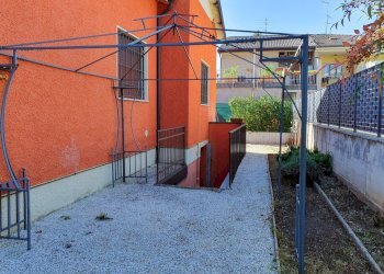 20250925_112432.jpg - Villa CHIESANUOVA, Brescia (zona Chiesanuova) - foto 20