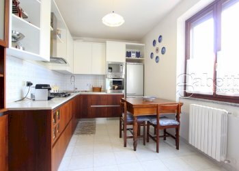 cucina - Villa a Schiera Via Cesare Battisti, Nerviano - foto 8