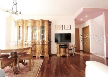 soggiorno primo piano - Villa a Schiera Via Cesare Battisti, Nerviano - foto 11