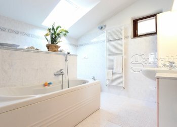 bagno zona notte - Villa a Schiera Via Cesare Battisti, Nerviano - foto 29