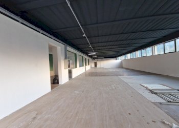 20251112_162617.jpg - Show room Giarinetto, Lucca - photo 2