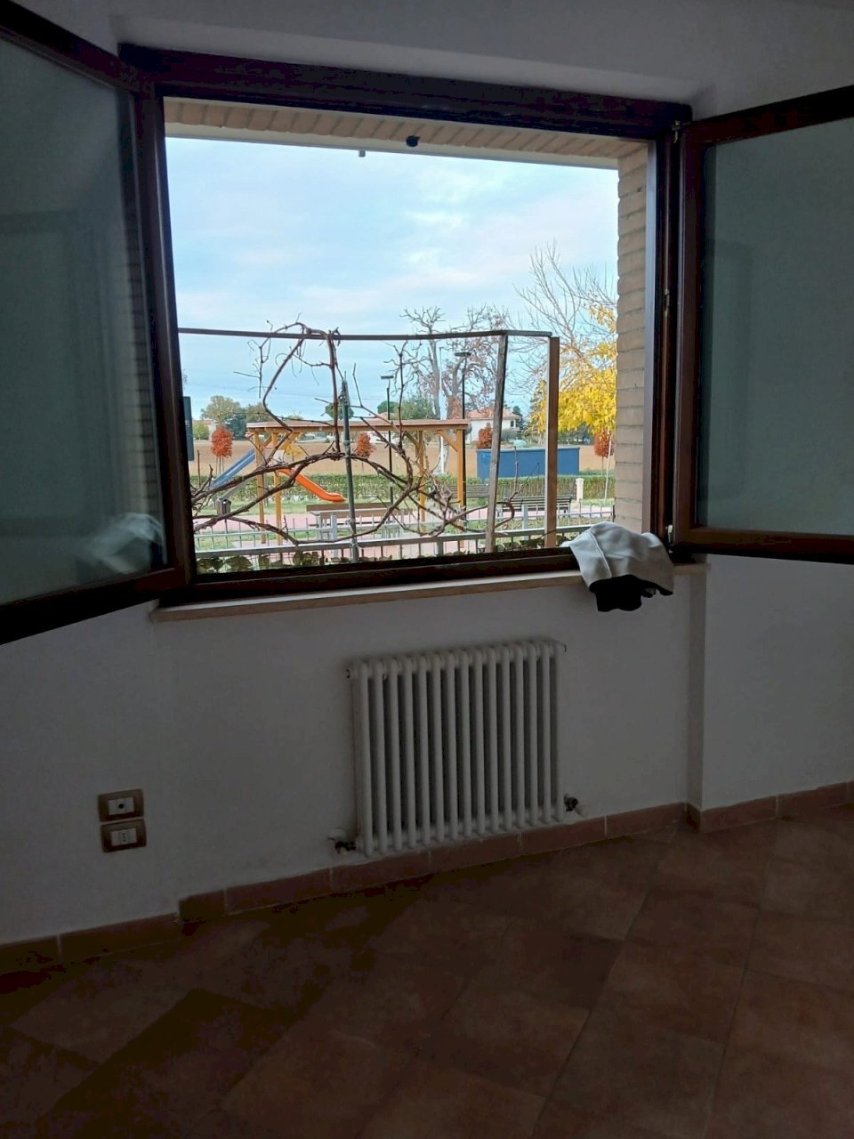 65ad8063-7eca-4a4e-9daa-d8785cd80c66.JPG - Trilocale Monte San Vito - foto 3