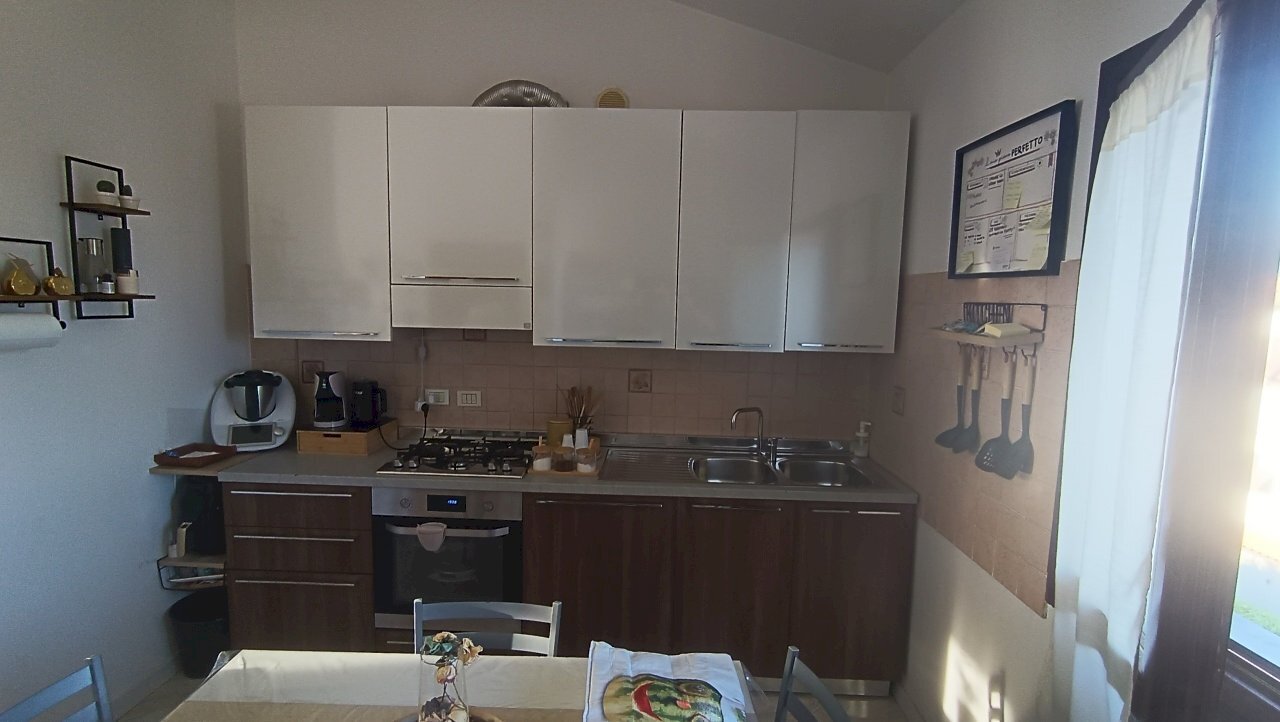 1 cucina.jpg - Quadrilocale via alta Vecchia  11, Sarzana - foto 2