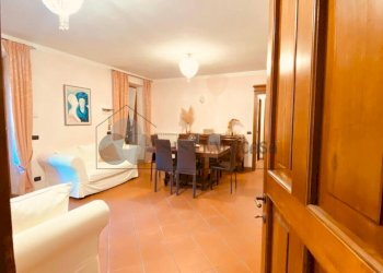 WhatsApp Image 2025-11-27 at 16.34.22 (1).jpeg - Villa Via Noceto 6, Luni - foto 6