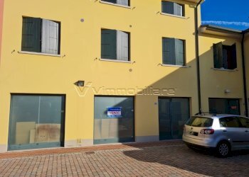 Locale Commerciale VIA C. PORTA 82, Noventa Vicentina - foto 3