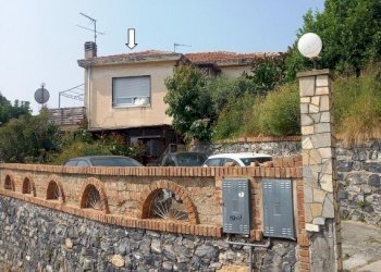 7.jpg - Appartamento all'asta Villaggio Iris 25, Albenga - foto 1