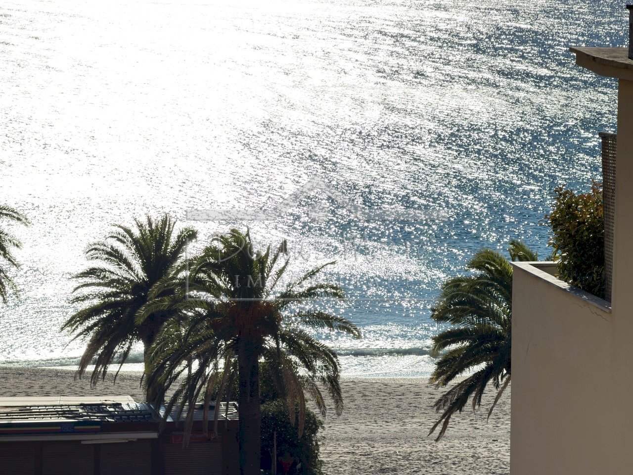 IMG_9869.JPG - Two-room apartment Vico delle Stelle 29, Savona - photo 2