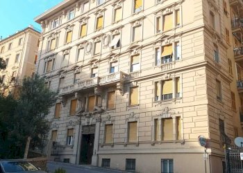 WhatsApp Image 2025-10-07 at 09.18.54 (2).jpeg - Appartamento Via Bernardo Strozzi 25, Genova (zona Castelletto) - foto 3