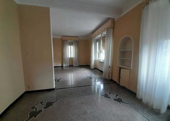 WhatsApp Image 2025-10-07 at 09.19.00.jpeg - Appartamento Via Bernardo Strozzi 25, Genova (zona Castelletto) - foto 27