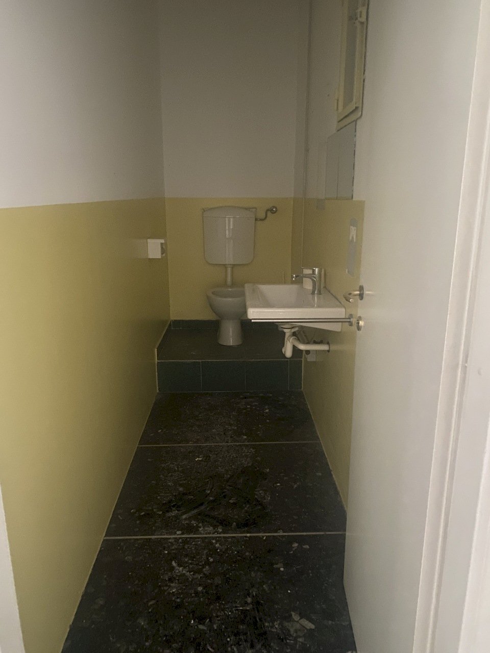 IMG_8361.jpeg - Commercial Premises Genova (neighborhood Sampierdarena) - photo 3