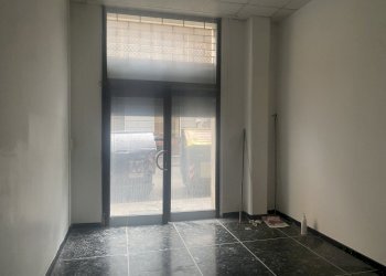 IMG_8359.jpeg - Locale Commerciale Genova (zona Sampierdarena) - foto 5