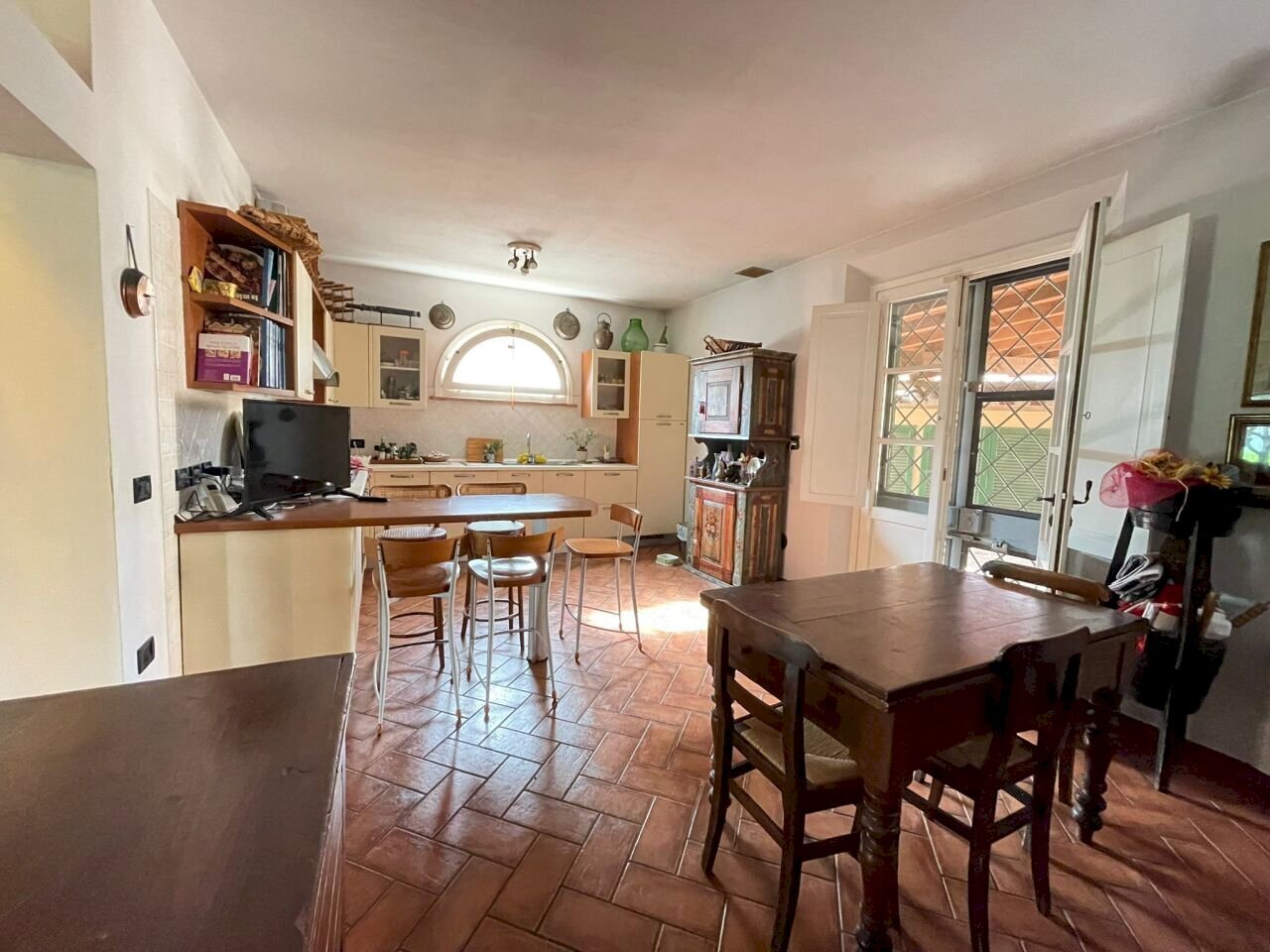 PHOTO-2024-04-20-16-21-29 (9).jpg - Villa via pasubio 33, Cecina - foto 3