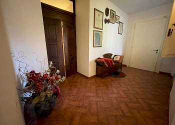 PHOTO-2024-04-20-16-21-28.jpg - Villa via pasubio 33, Cecina - foto 8