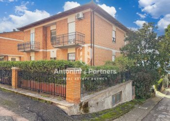 appartamento la vista 1.jpg - Appartamento Via del Broglino, Todi - foto 15