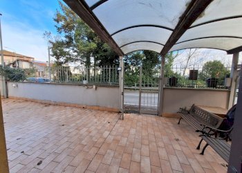 20251122_130230.jpg - Quadrilocale Via Flaminia 104, Castelnuovo di Porto - foto 2