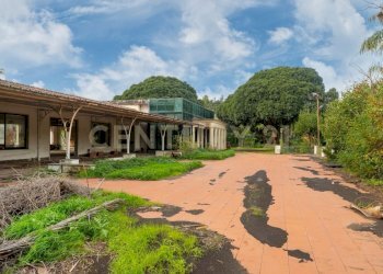 fronte sala.jpg - Appartamento Via Nuova 122, Acireale - foto 2