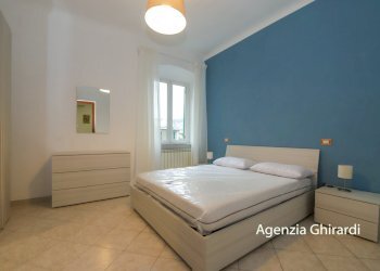 4.0 camera2.jpg - Appartamento Via Gino Capponi 8, Genova (zona Sestri Ponente) - foto 17