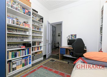 5.0 CAMERA2.jpg - Appartamento VIA SESTRI 2, Genova (zona Sestri Ponente) - foto 15