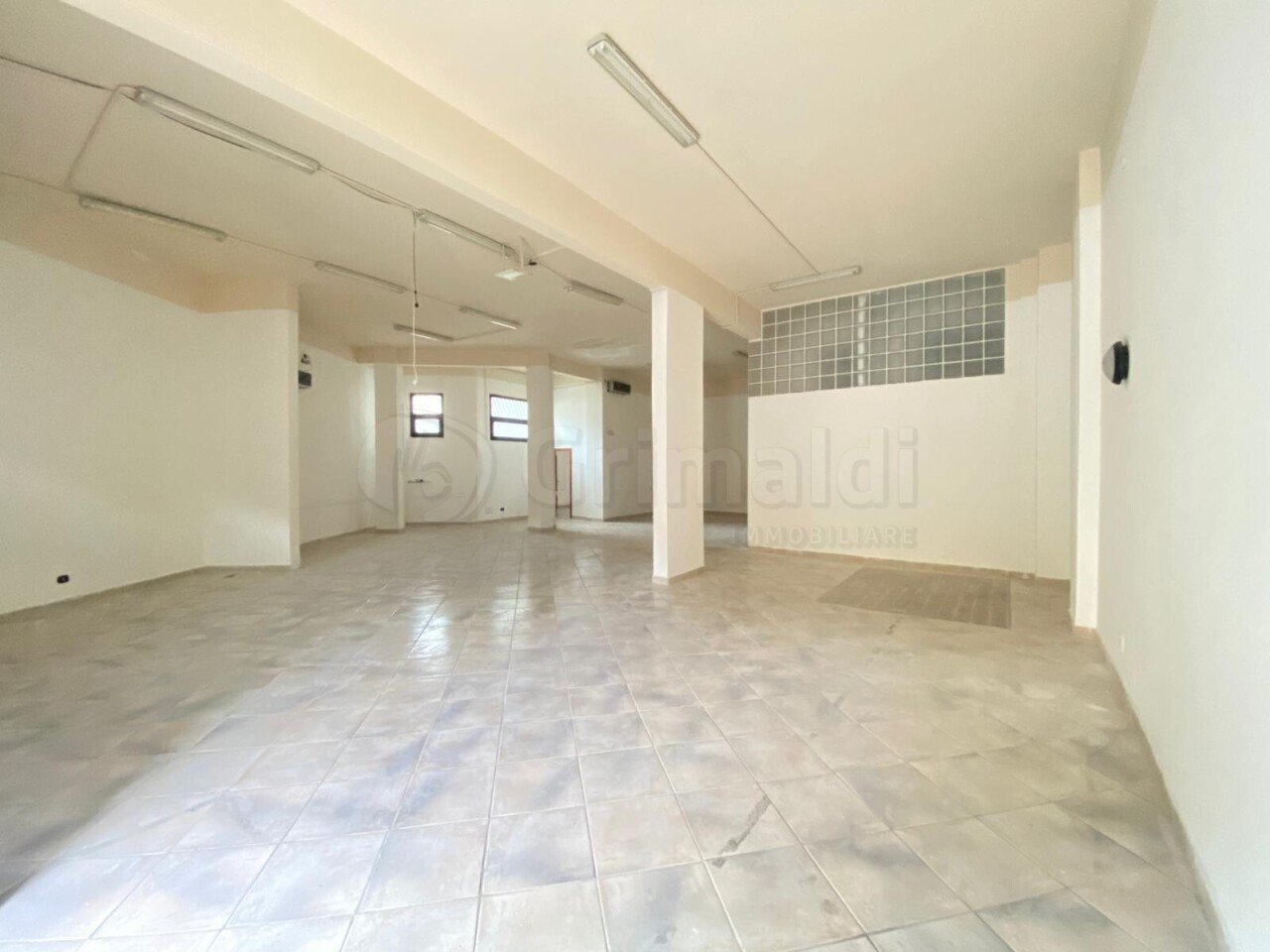02.JPG - Commercial Premises Villaricca - photo 2