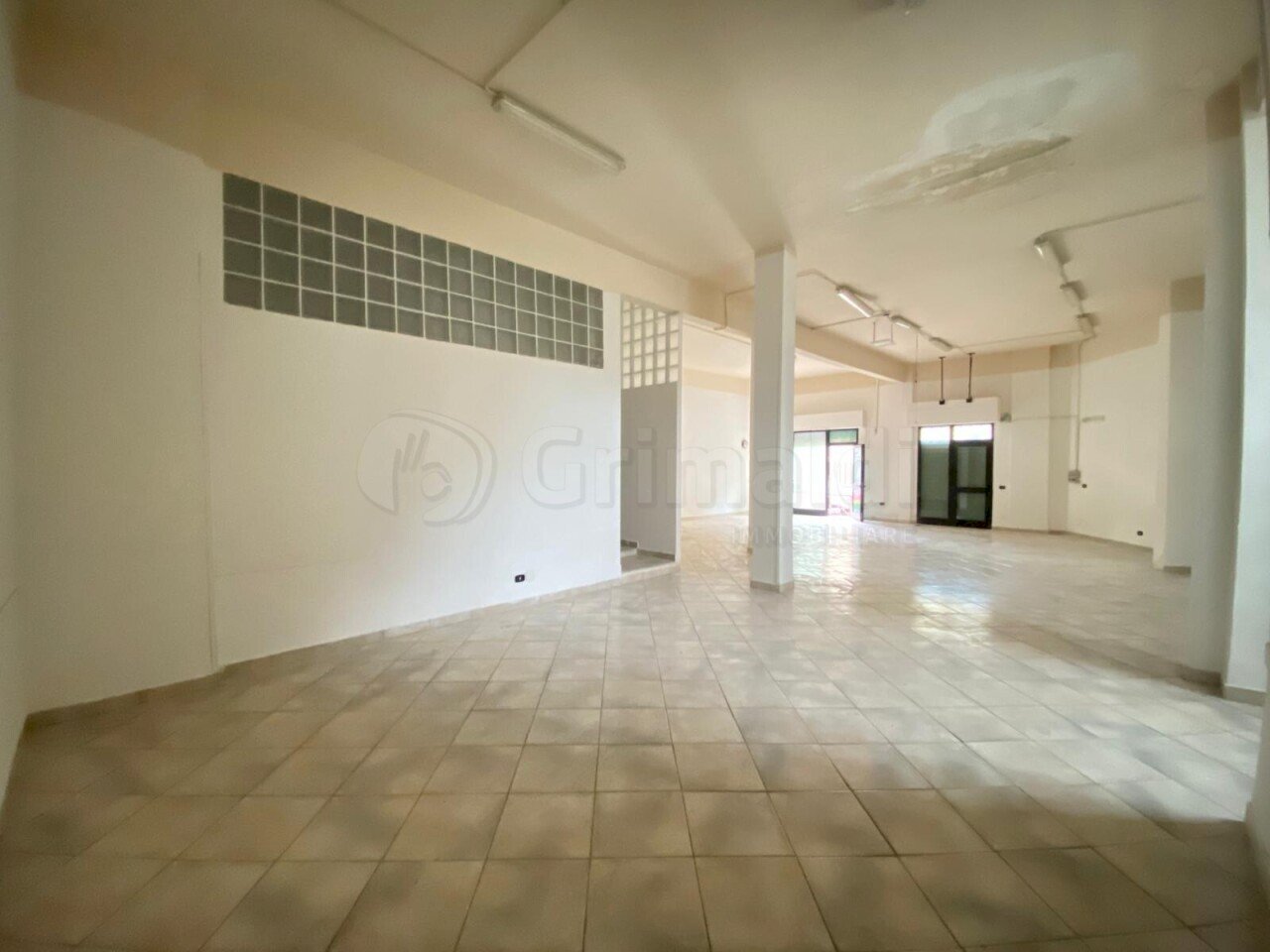 03.JPG - Commercial Premises Villaricca - photo 3