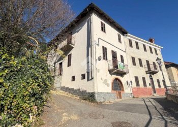 Casa semi indipendente Piazza rovere, Castagneto Po - foto 1