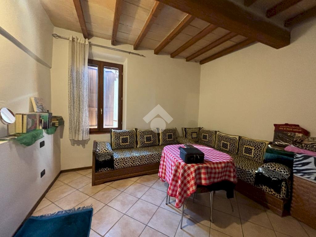 Three-room apartment Piazza Cesare Battisti, Traversetolo - photo 2