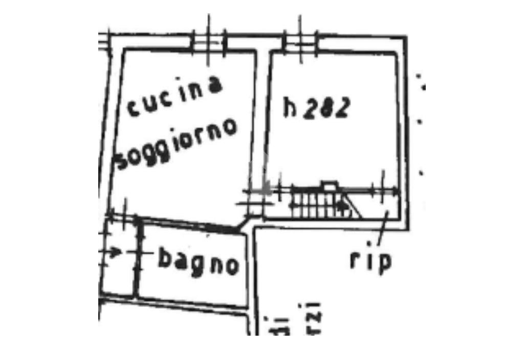 Three-room apartment Piazza Cesare Battisti, Traversetolo - floor plans 1