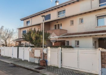 Villa a Schiera Via A. Saccani, Correggio - foto 1