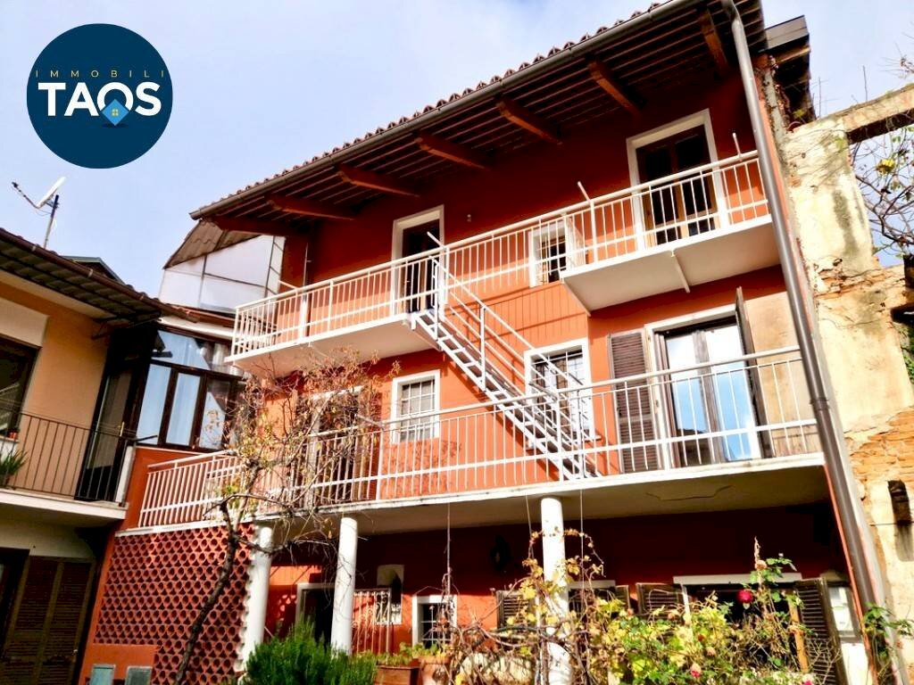 Independent house Via Generale Pavetto, 3, Romano Canavese - photo 1