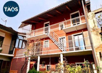 Casa indipendente Via Generale Pavetto, 3, Romano Canavese - foto 1